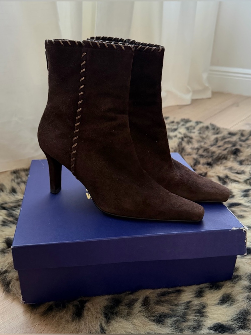 Stuart Weitzman Brown Suede Ankle Boots pointed toe whipcord boots size 8.5